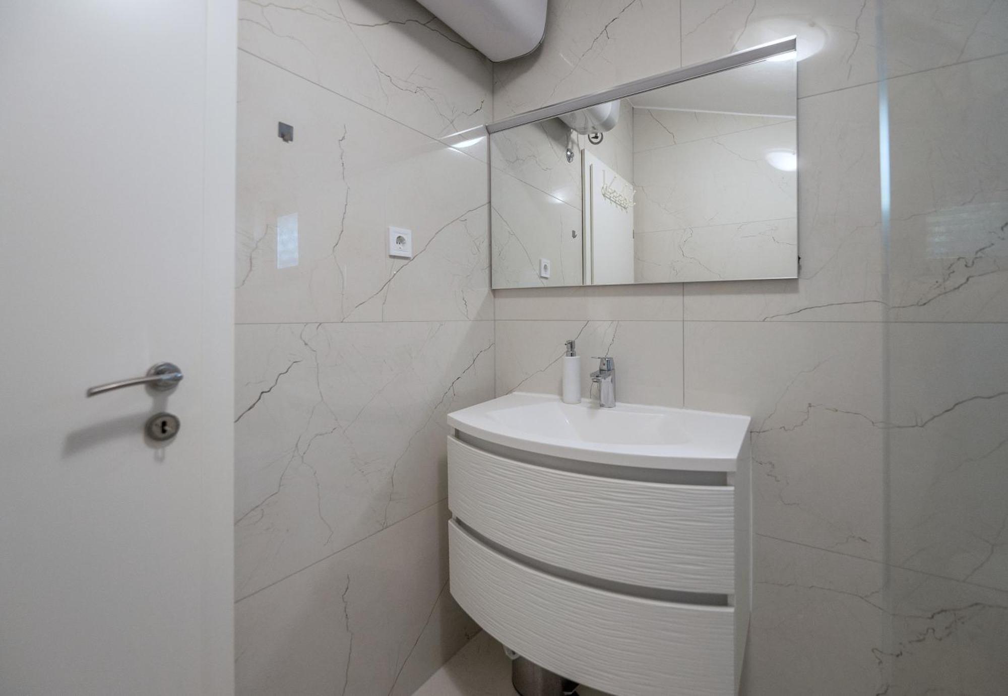 Apartman Marin Makarska Eksteriør billede